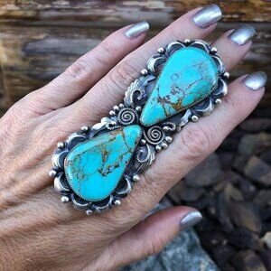 Natural turquoise flower ring